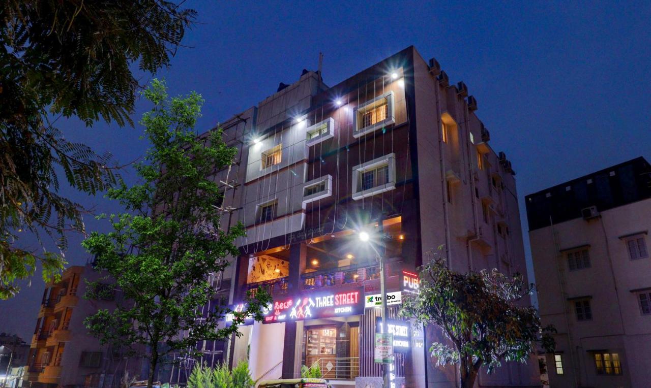 Treebo Three Street Inn بنغالور المظهر الخارجي الصورة